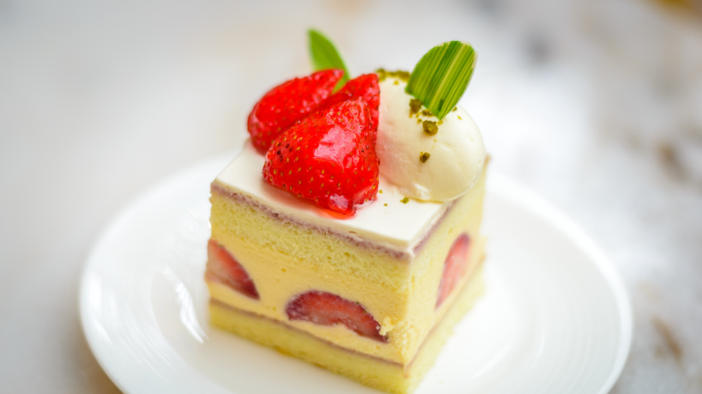Mini Strawberry Chiffon Cake