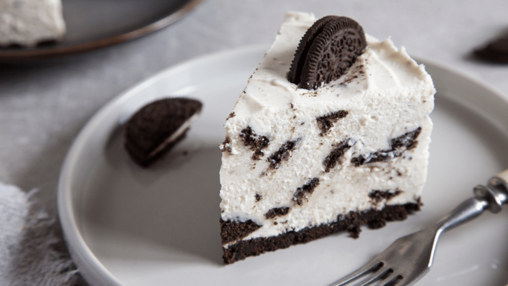 Oreo Cookie Crust Cheesecake